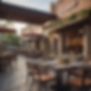 Outdoor Dining Area at Outlet Shopping Complex An inviting outdoor dining area within an outlet shopping complex.